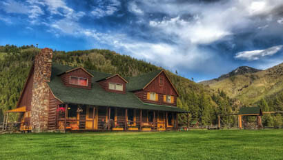 Diamond D Ranch lodge