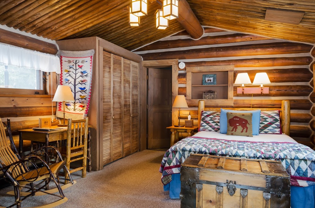 Lone Mountain Cabin Quilt